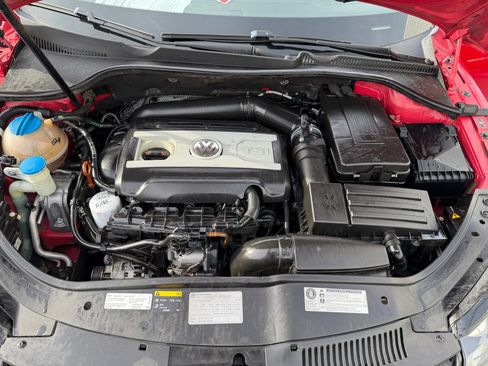 Used 2013 Volkswagen Eos Lux FWD image 33