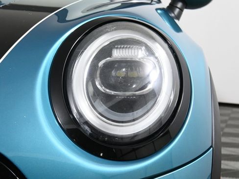 Used 2020 MINI Cooper S image 19