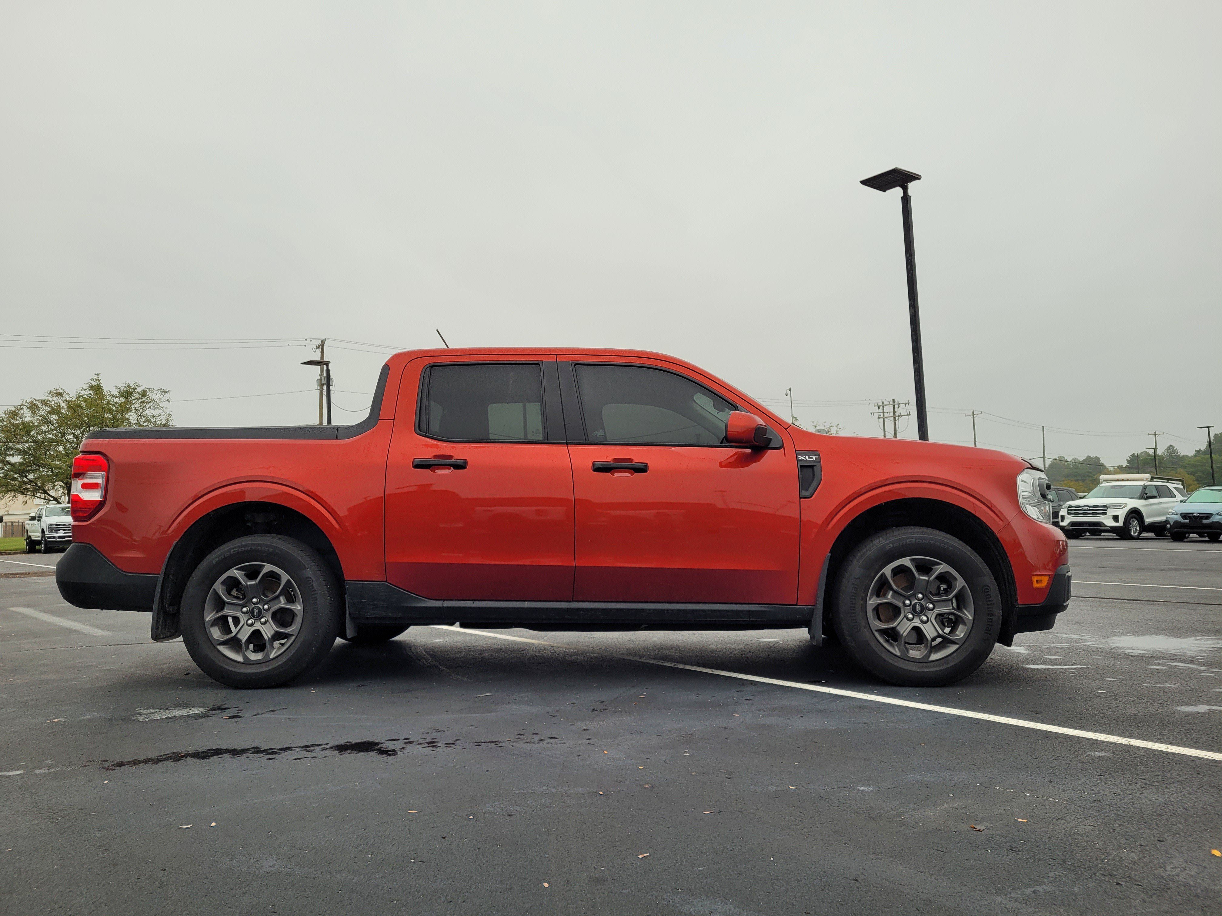 Used 2022 Ford Maverick XLT w/ XLT Luxury Package FWD image 2