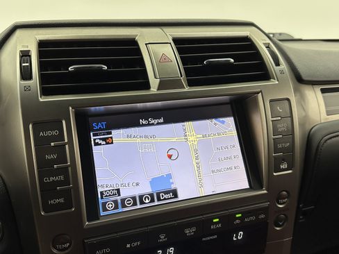 Used 2020 Lexus GX 460 Premium image 5