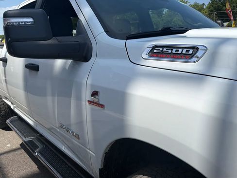 Used 2024 RAM 2500 Big Horn w/ Off Road Package AWD/4WD image 3
