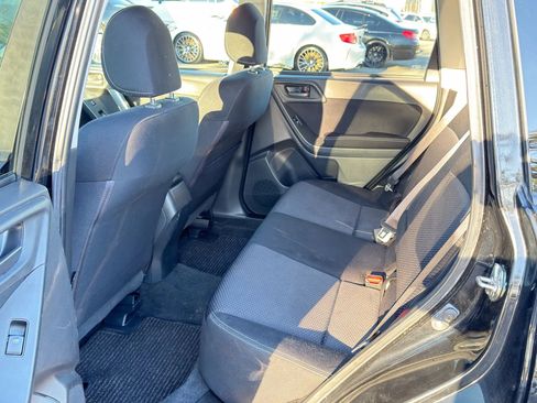 Used 2015 Subaru Forester 2.5i Premium image 11