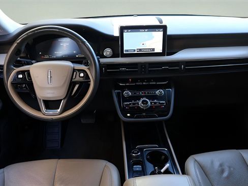 Used 2022 Lincoln Corsair Reserve image 14