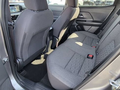 Used 2025 Nissan Kicks SV w/ Charging Package FWD image 14