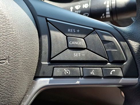 Certified 2025 Nissan Altima 2.5 SV FWD image 23