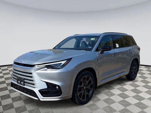 New 2026 Lexus TX 500h AWD image 5