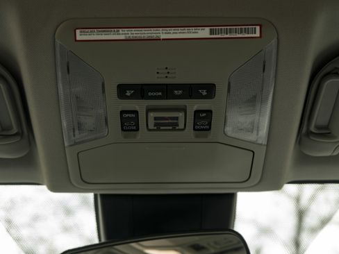 Used 2020 Toyota RAV4 XLE Premium image 35