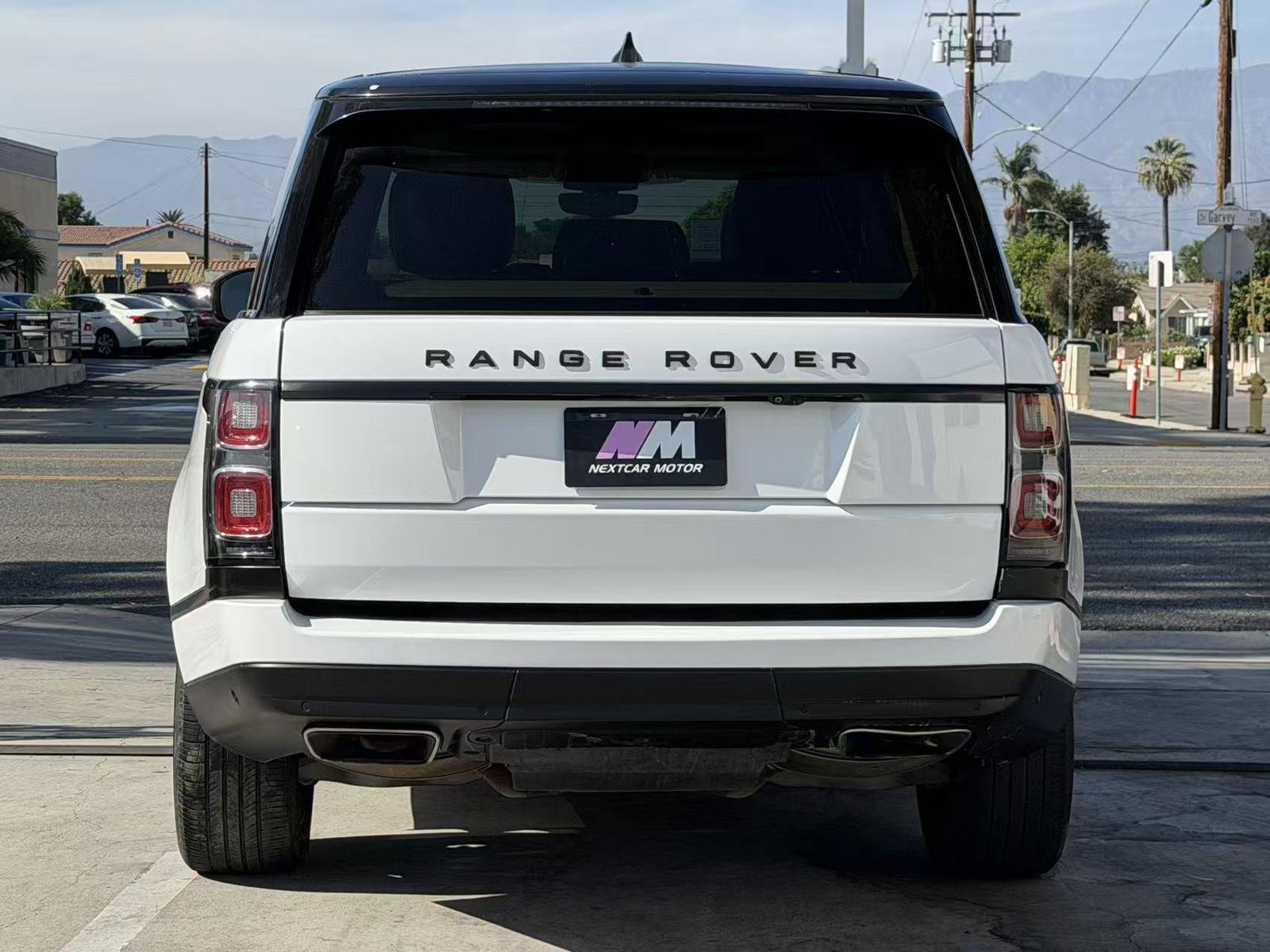 Used 2019 Land Rover Range Rover HSE AWD/4WD image 6