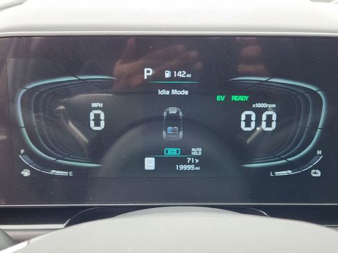Certified 2024 Kia Niro EX FWD image 14
