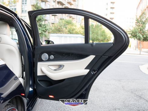 Used 2018 Mercedes-Benz E 400 4MATIC Sedan image 44
