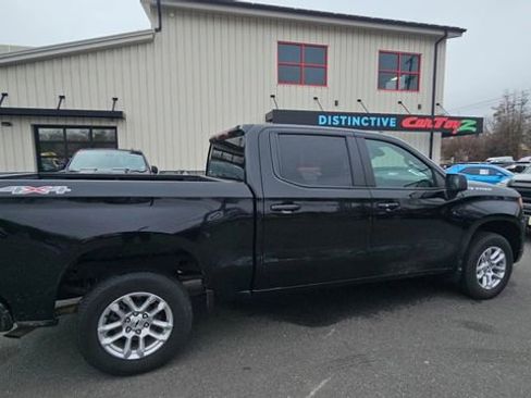 Used 2018 Chevrolet Trax LT w/ LT Convenience Package image 5