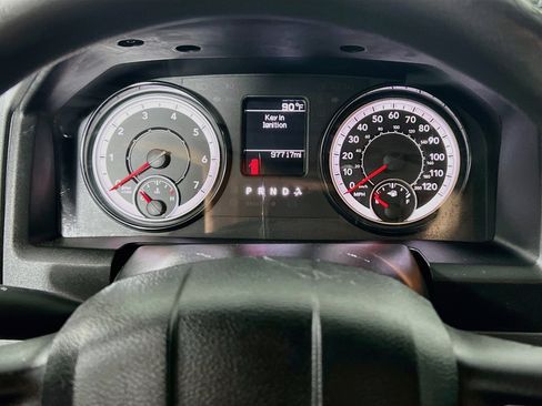 Used 2020 RAM 1500 Tradesman w/ Chrome Plus Package RWD image 20
