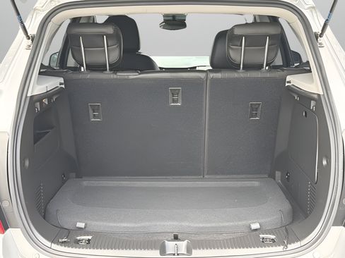 Used 2022 Chevrolet Trax LT w/ LT Convenience Package FWD image 8