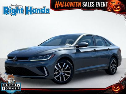 Used 2025 Volkswagen Jetta SE