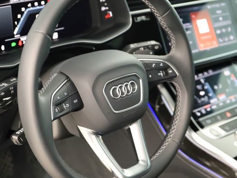 Used 2025 Audi Q7 3.0T Premium Plus w/ Premium Plus Package image 16