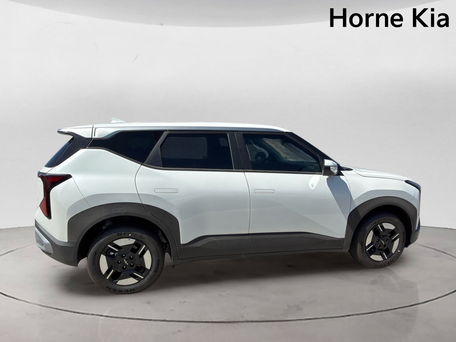 New 2027 Kia Seltos LX FWD image 3