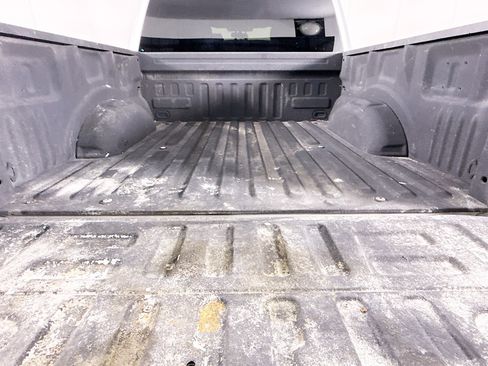 Used 2017 Ford F150 XLT RWD image 32