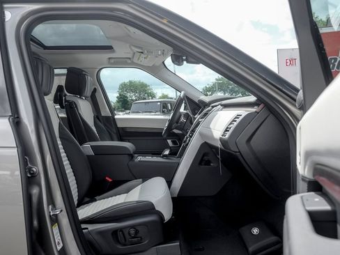 New 2026 Land Rover Discovery Dynamic SE AWD/4WD image 20