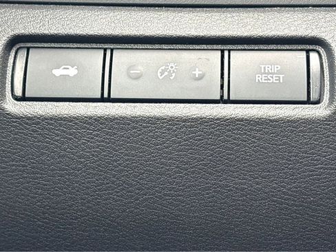 Used 2025 Nissan Altima 2.5 SV w/ SV Special Edition Package FWD image 14