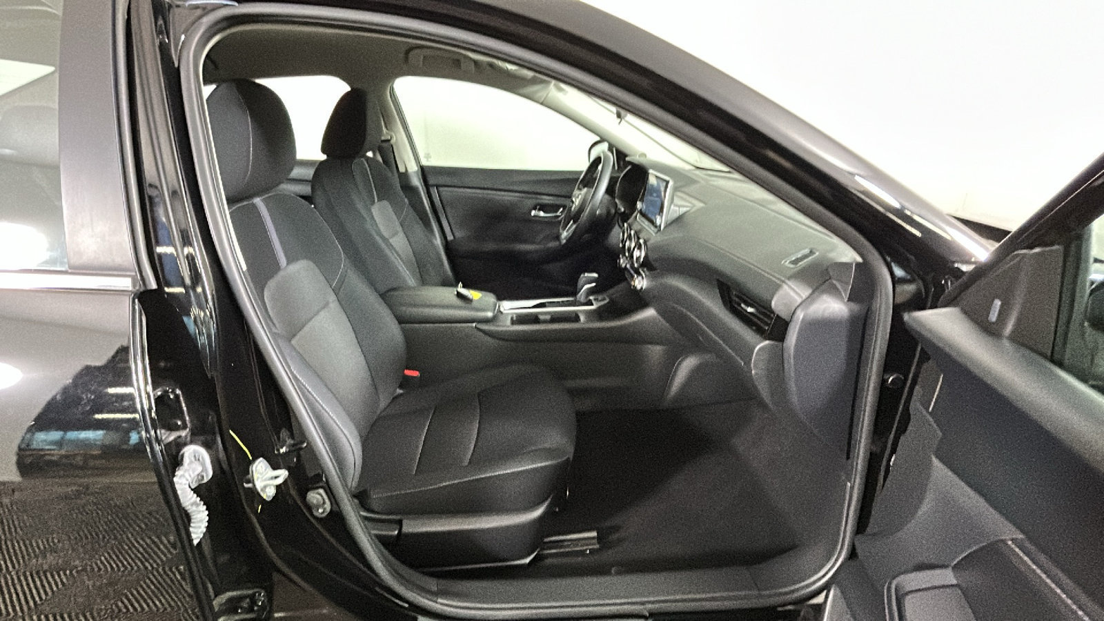 Used 2023 Nissan Sentra SV w/ All-Weather Package FWD image 36
