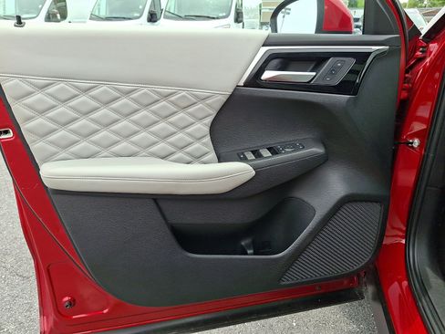 Used 2023 Mitsubishi Outlander SEL FWD image 15