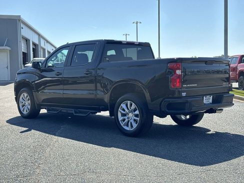 Used 2021 Chevrolet Silverado 1500 Custom image 8