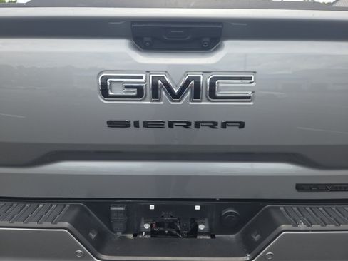 Used 2024 GMC Sierra 1500 Elevation w/ Elevation Premium Package AWD/4WD image 18