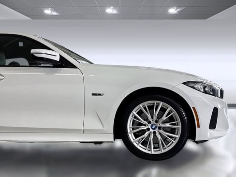 Used 2023 BMW 330e w/ Premium Package RWD image 34