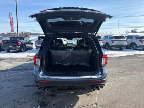 New 2026 Ford Explorer ST w/ Sun And Sound Package image 11