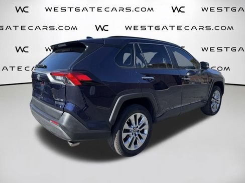 Used 2021 Toyota RAV4 Limited image 8