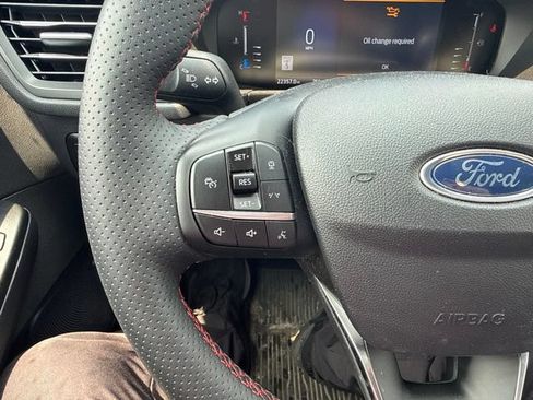 Used 2024 Ford Escape ST-Line w/ Tech Pack #1 AWD/4WD image 10