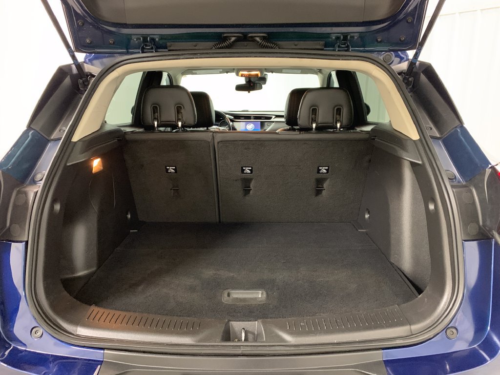 Used 2022 Buick Encore GX Preferred w/ Cold Weather Comfort Package FWD image 21