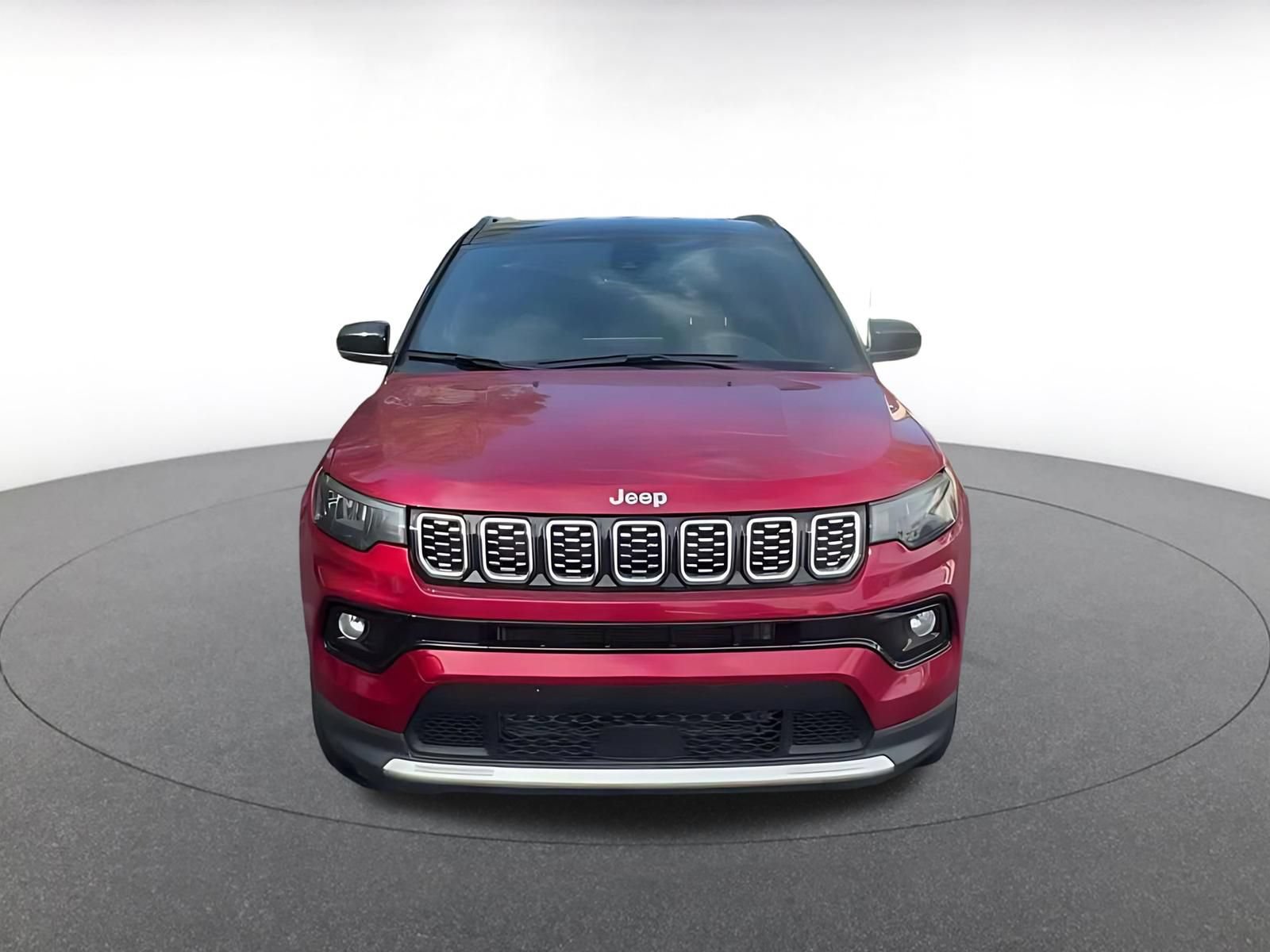 Used 2025 Jeep Compass Limited AWD/4WD image 4
