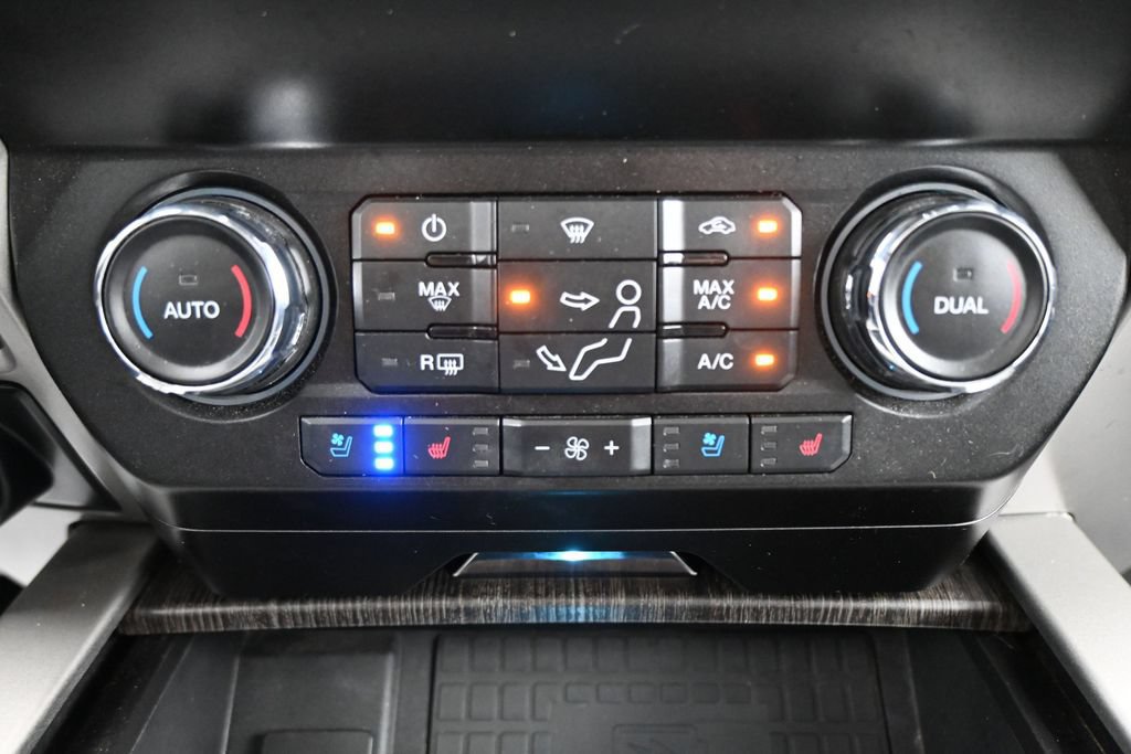 Used 2021 Ford F250 Lariat w/ Lariat Ultimate Package AWD/4WD image 21