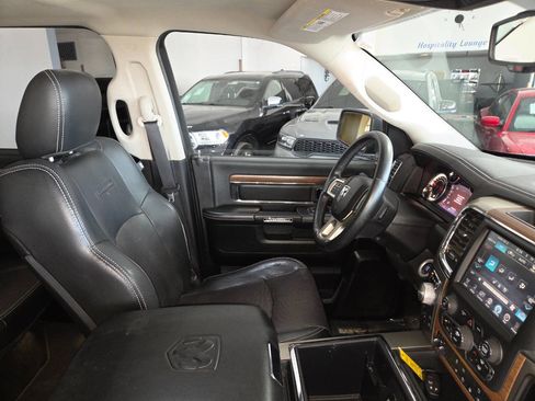 Used 2013 RAM 1500 Laramie w/ Convenience Group AWD/4WD image 31