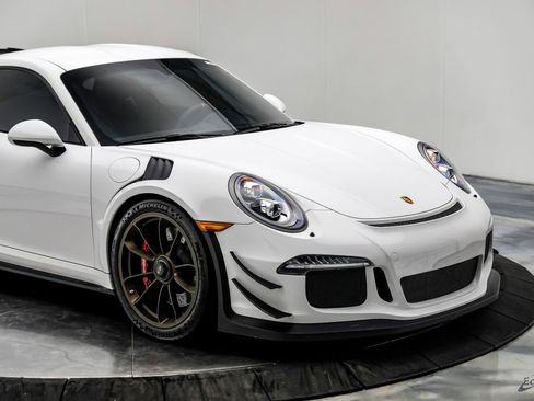 Used 2016 Porsche 911 GT3 RS image 35