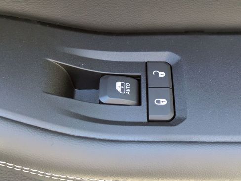 New 2025 Jeep Grand Cherokee Limited image 39