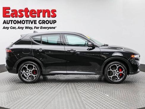 Used 2024 Alfa Romeo Tonale Veloce w/ Active Assist Package image 4