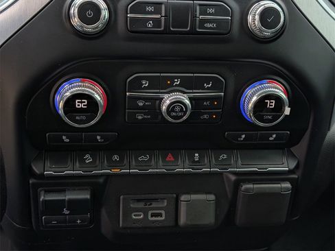 Used 2021 GMC Sierra 1500 SLT image 23