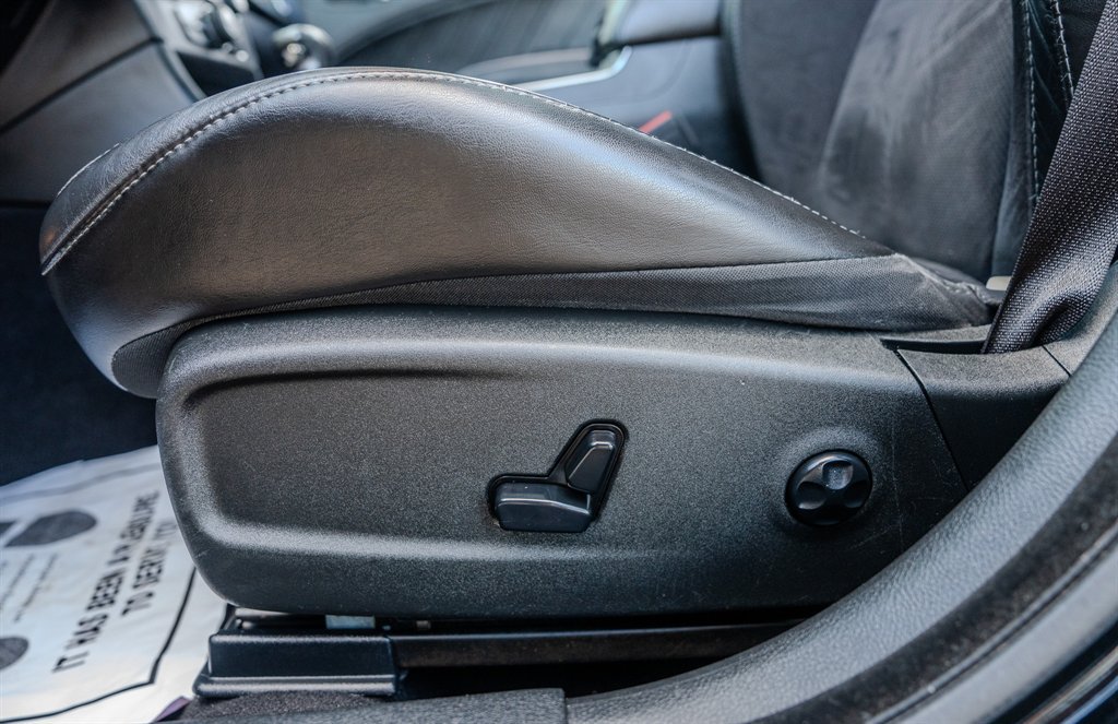 Used 2020 Dodge Charger Scat Pack RWD image 28