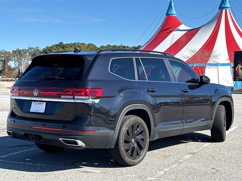 Used 2024 Volkswagen Atlas SE image 18