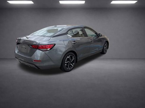 Used 2024 Nissan Sentra SV FWD image 7