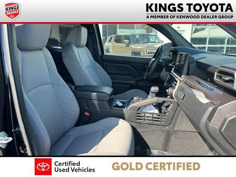 Used 2025 Toyota Tacoma SR5 image 27