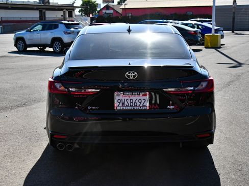 Used 2026 Toyota Camry SE FWD image 7