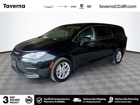 Used 2023 Chrysler Voyager LX FWD image 1