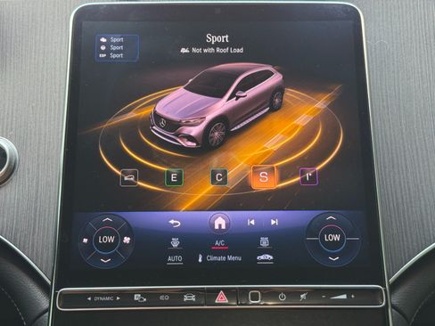 Used 2023 Mercedes-Benz EQE 500 4MATIC SUV image 33