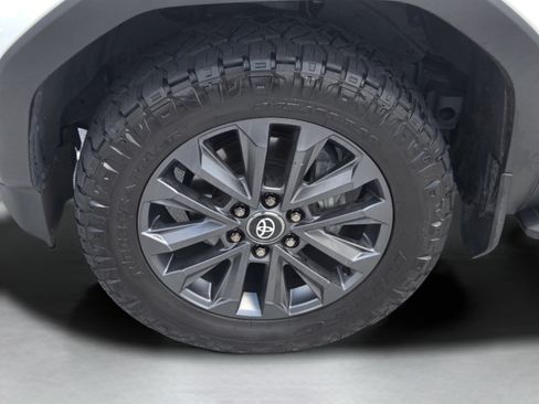 Used 2024 Toyota Land Cruiser AWD/4WD image 33
