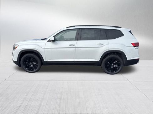 New 2026 Volkswagen Atlas SE image 2