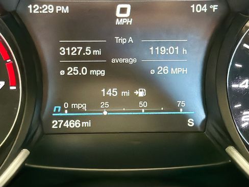 Used 2022 Alfa Romeo Giulia Veloce RWD image 8