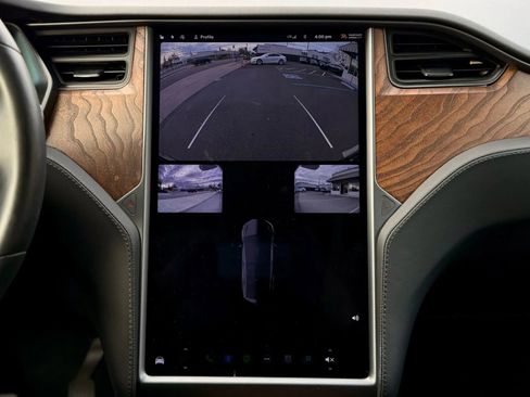 Used 2020 Tesla Model X Long Range image 17